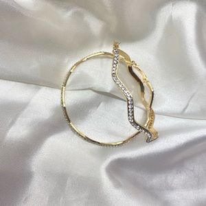 Zig Zac Hoops Rhinestone